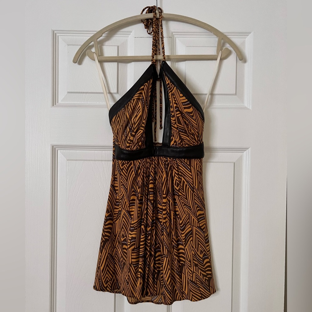 Fashion top with leather detail XS